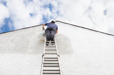 Peinture extérieure à Jaulnay — façades et ravalement